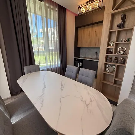 빌라 Aurum Smokinya 3 소조폴