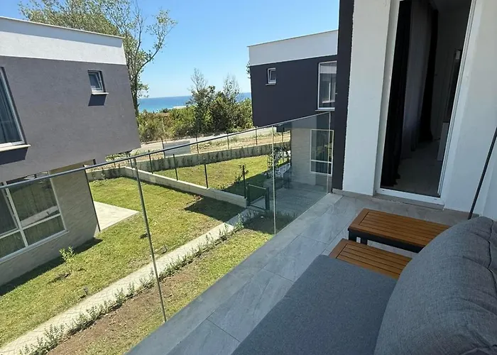 Aurum Smokinya 3 Willa *