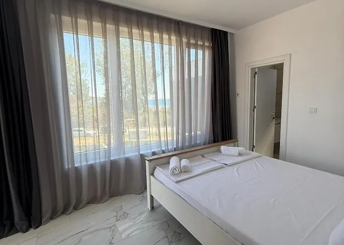 Aurum Smokinya 3 * Созополь